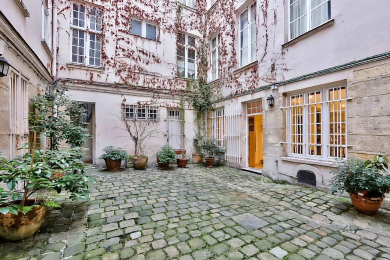Charming 2 Bedroom Apartment In The Heart Of Parigi Esterno foto